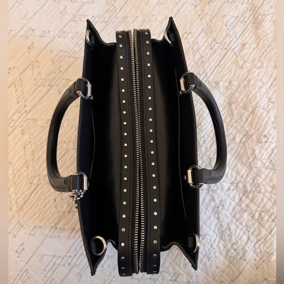 NWT Black Rogue 30 w/ Silver Rivets, Smooth Glovetanned Leather - Picture 5 of 12